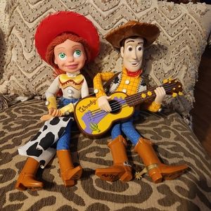 1999 Toy Story singing guitar Woody Doll and Jesse Doll